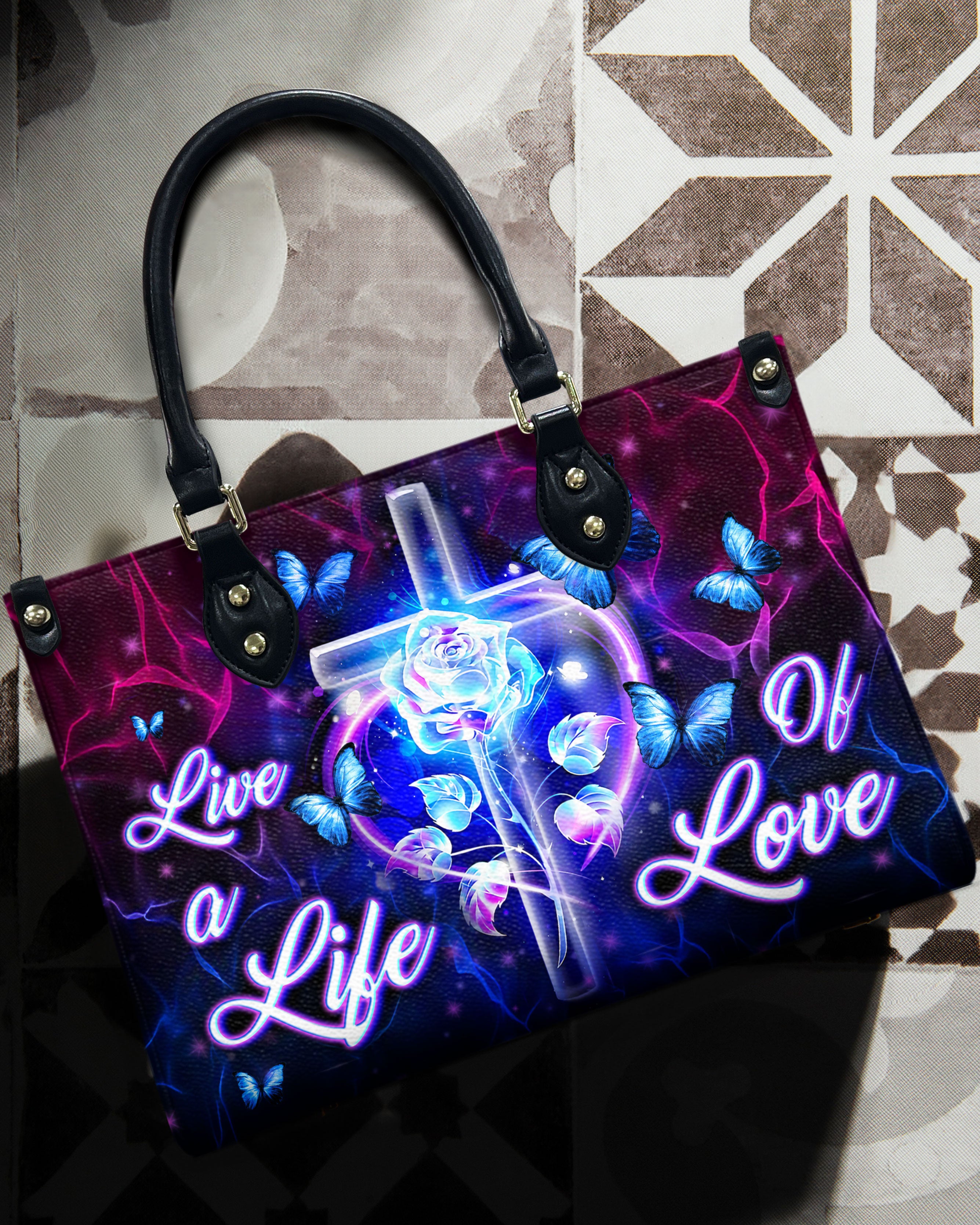 Live A Life Of Love Leather Handbag - Yhln2708244